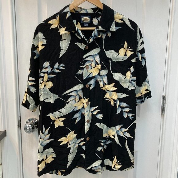 Tommy Bahama Rayon Hawaiian Short Sleeve Shirt Size Medium - Picture 1 of 6